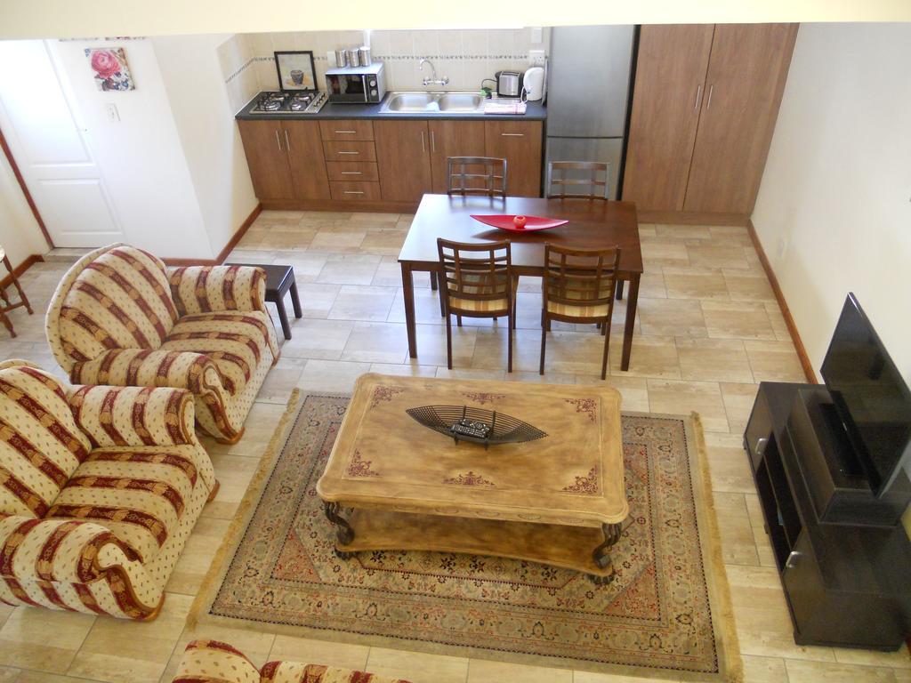 Magaliqua Guest House Noordheuwel Εξωτερικό φωτογραφία