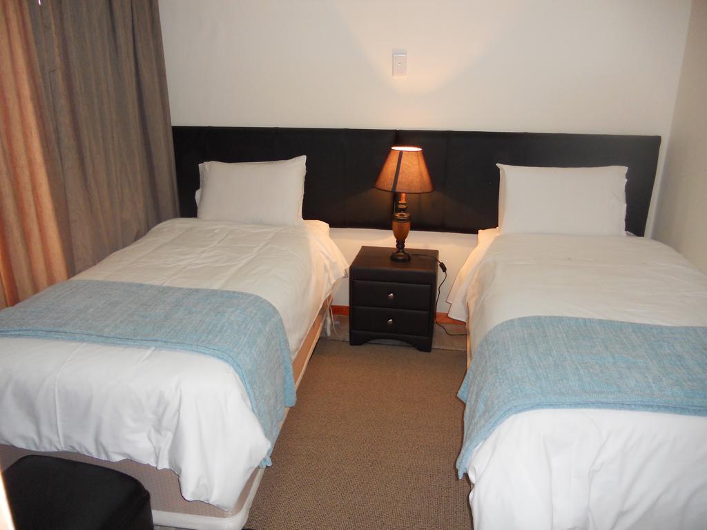 Magaliqua Guest House Noordheuwel Εξωτερικό φωτογραφία