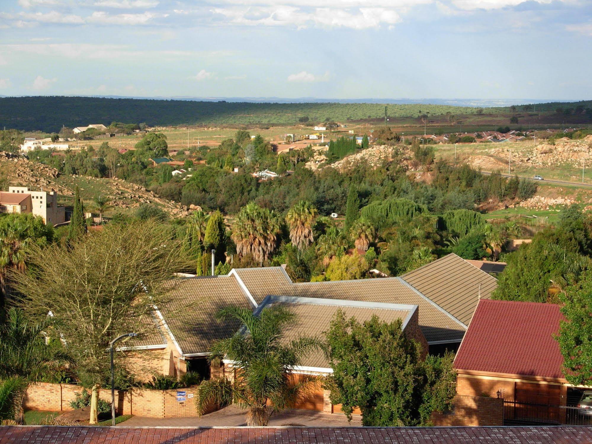 Magaliqua Guest House Noordheuwel Εξωτερικό φωτογραφία