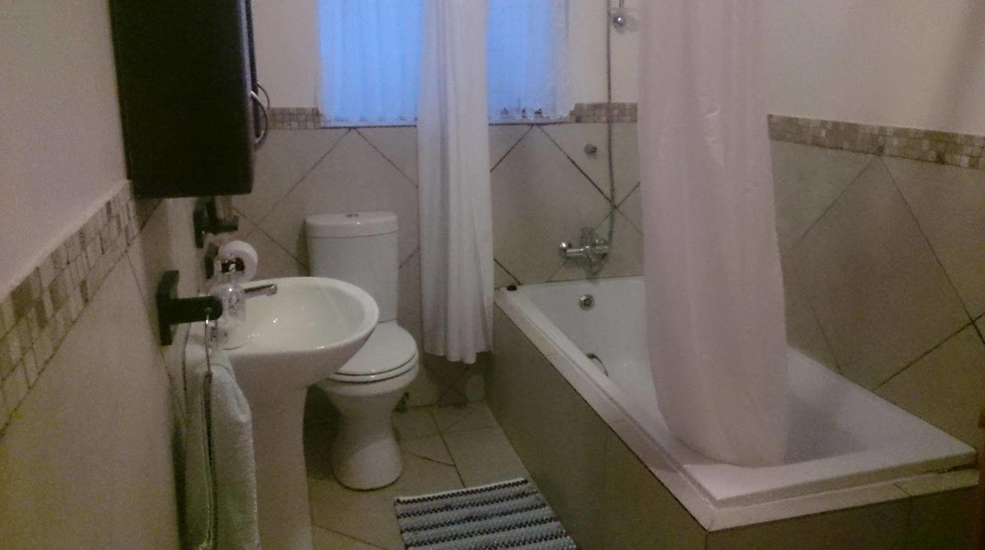 Magaliqua Guest House Noordheuwel Εξωτερικό φωτογραφία